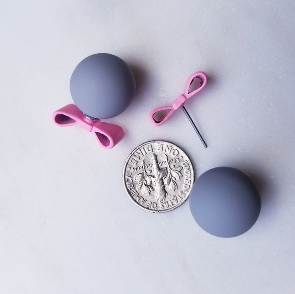 Double Side Ball Flower Studs Gold Front Back - Picture 3 of 4